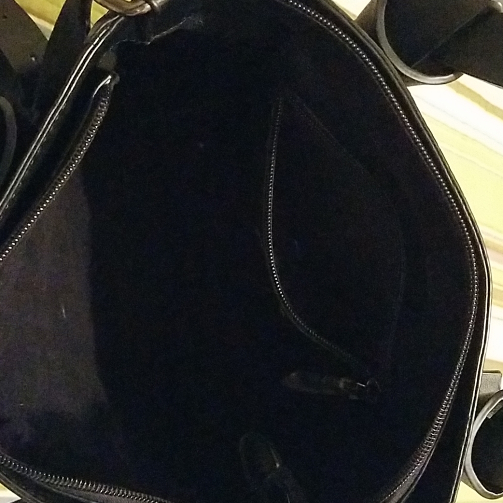Clark Handbag - Picture 3 of 4